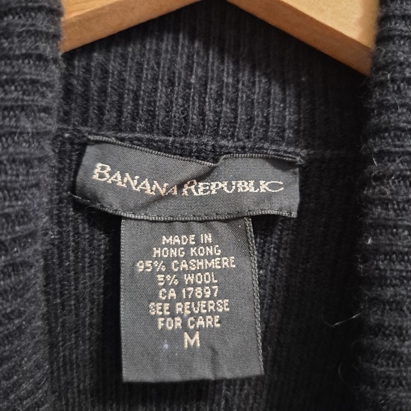 Banana Republic Black Cashmere Thick Turtleneck Sweater Medium - Picture 3 of 4